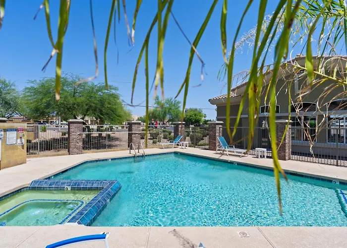 Luxury Cave Creek Townhome 2 King Beds Pool Hot Tub Near Golf & Tpc